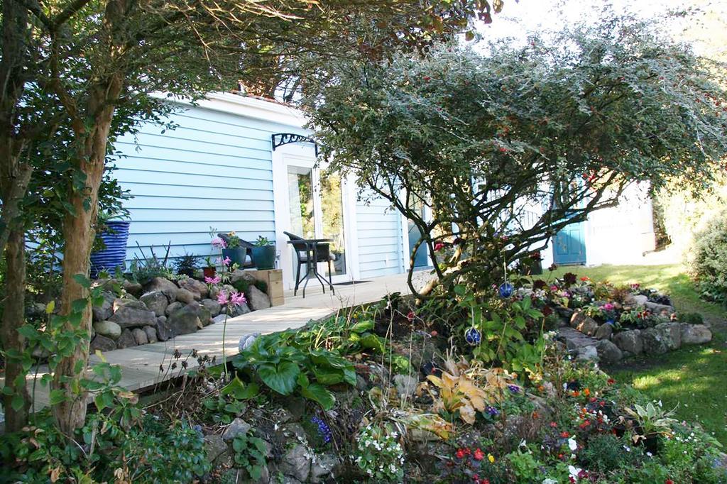 Castlewood Cottage Company Bay Экстерьер фото