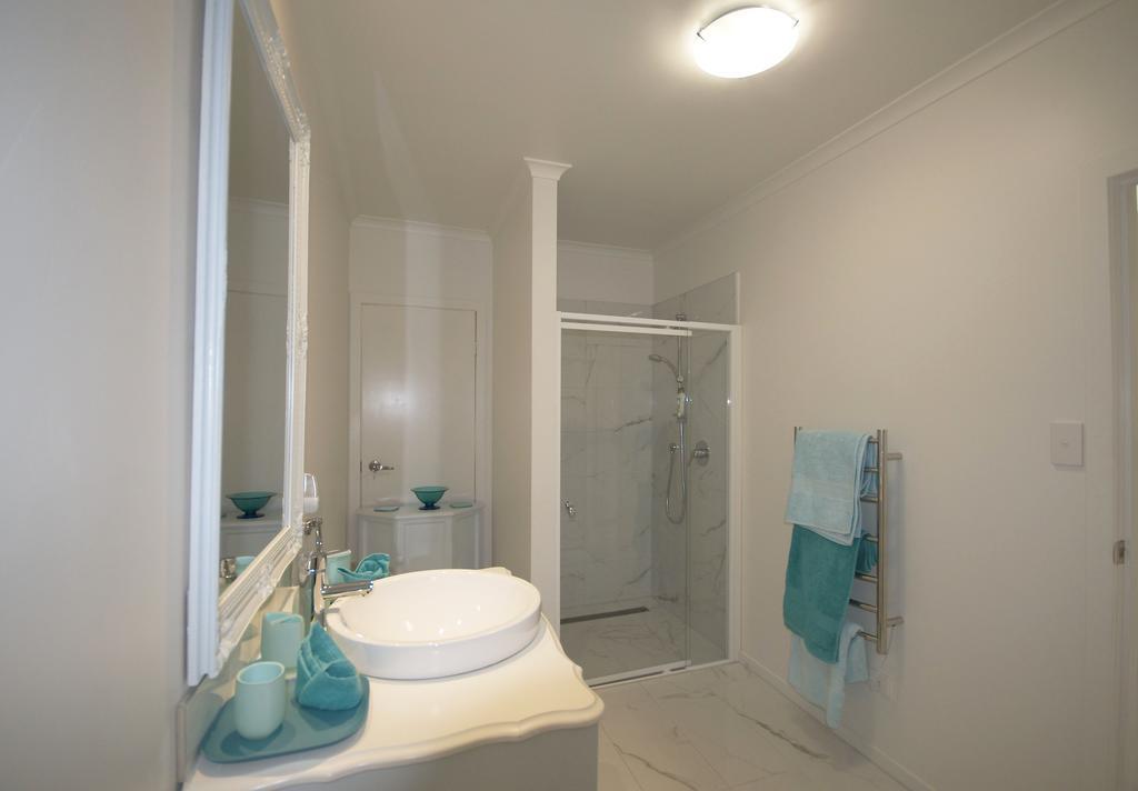 Castlewood Cottage Company Bay Экстерьер фото