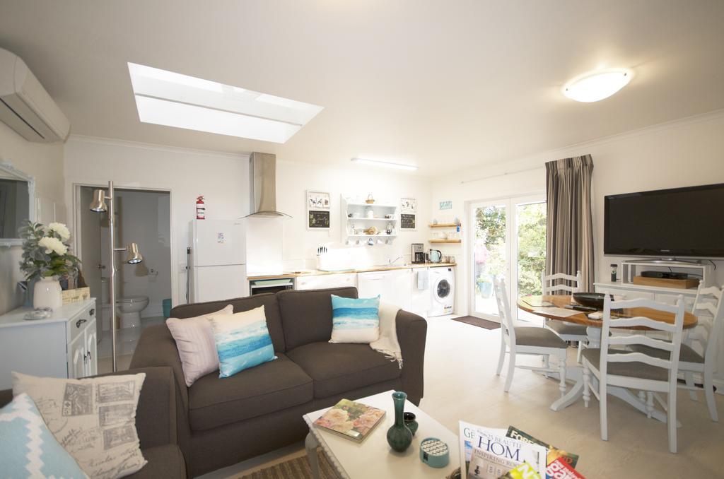 Castlewood Cottage Company Bay Экстерьер фото