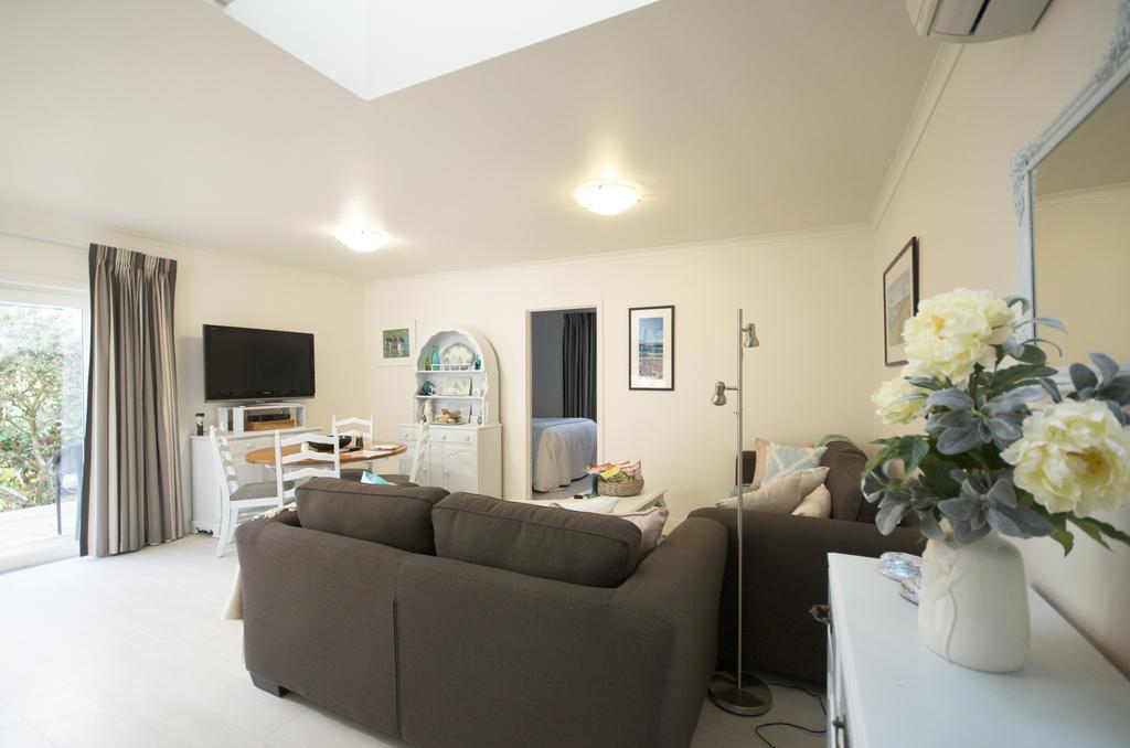 Castlewood Cottage Company Bay Экстерьер фото